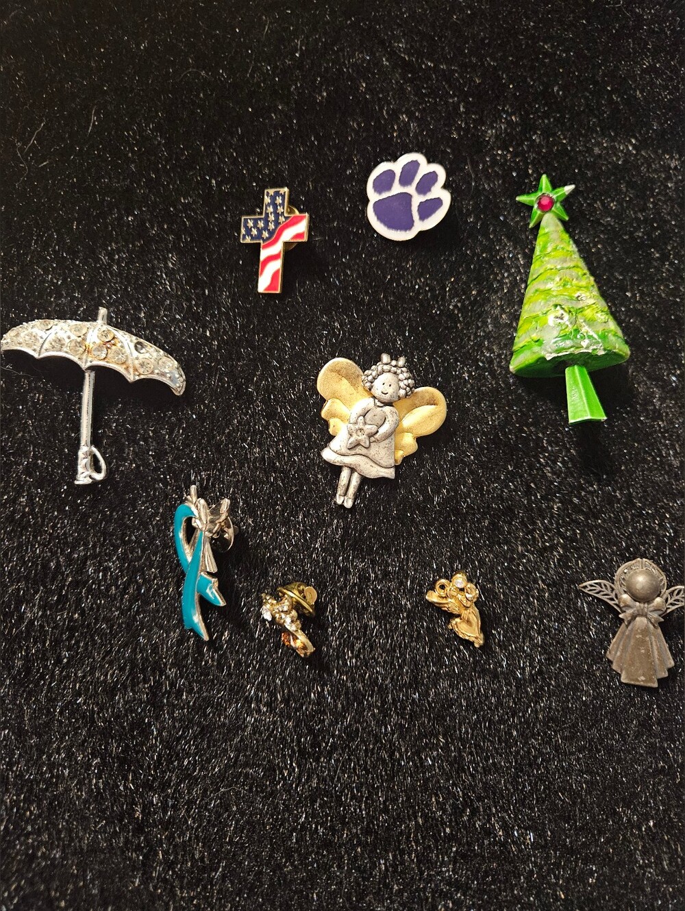 Brooches And Pins